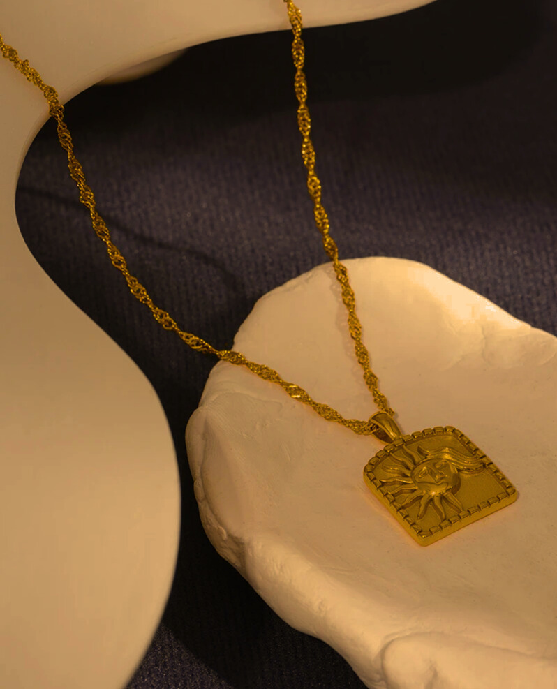 Élan Jewellery – Signature Sun Pendant Necklace